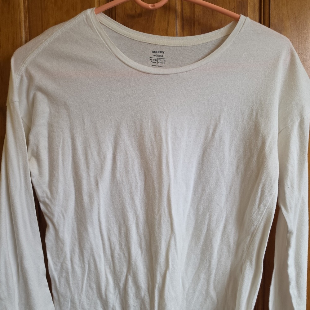 Old Navy XL (14) Long Sleeve Tee Girls White Relaxed Fit Crew Neck Casual Top